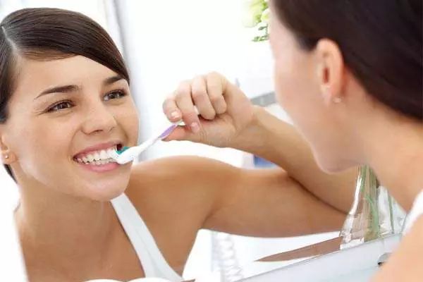 5大错误刷牙习惯你占了几个？  